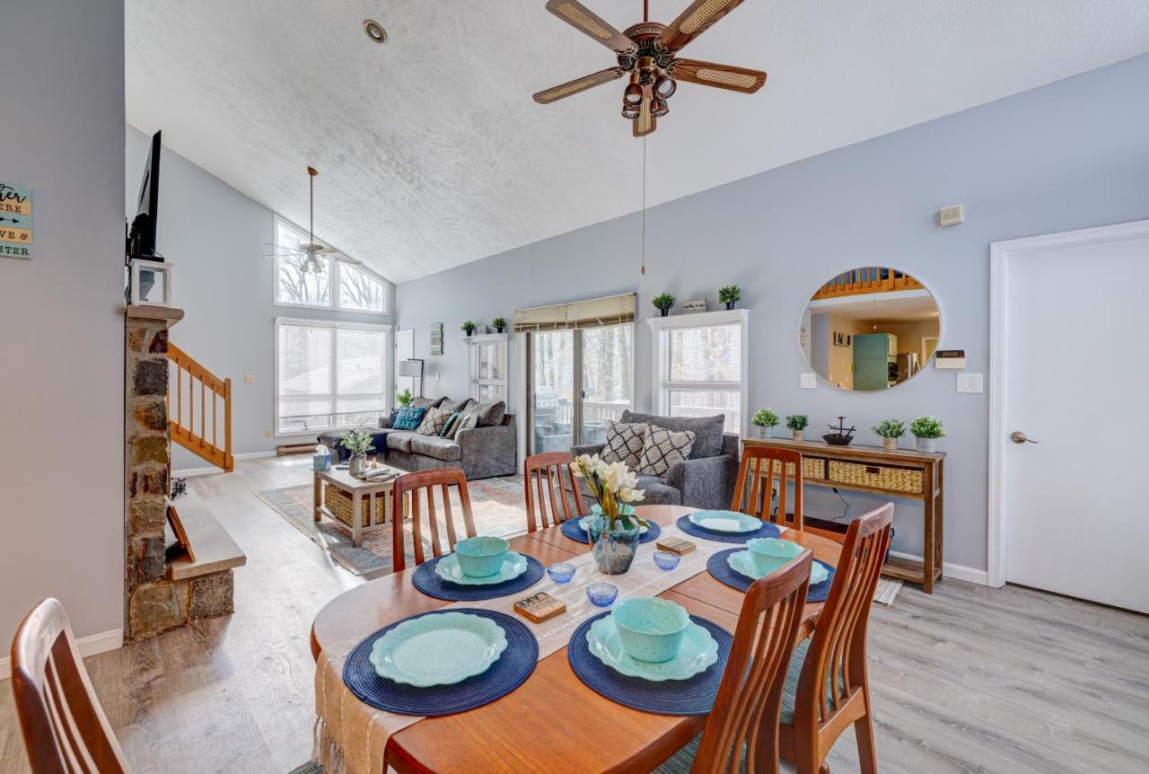 Lakeside Fun, Skiing, Waterpark, Relaxation, And Nature At Your Doorstep Locust Lakes Village Exterior photo