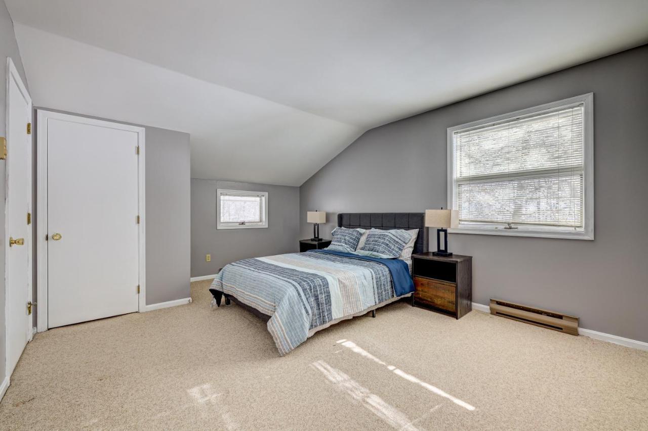 Lakeside Fun, Skiing, Waterpark, Relaxation, And Nature At Your Doorstep Locust Lakes Village Exterior photo