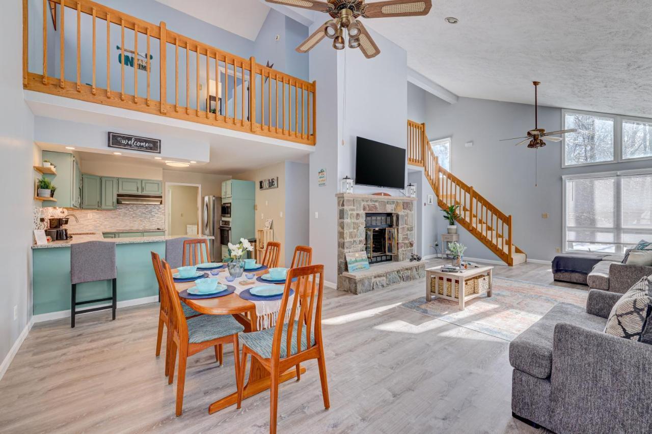 Lakeside Fun, Skiing, Waterpark, Relaxation, And Nature At Your Doorstep Locust Lakes Village Exterior photo