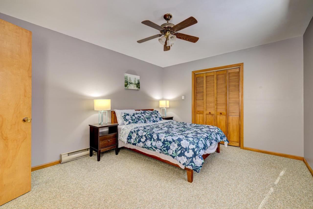 Lakeside Fun, Skiing, Waterpark, Relaxation, And Nature At Your Doorstep Locust Lakes Village Exterior photo